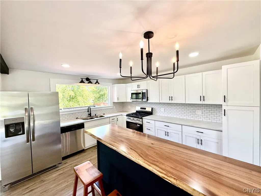 22727 Swan Road, Watertown Town, New York 13601, Watertown Town, New York 13601, 7 Bedrooms Bedrooms, 14 Rooms Rooms,3 BathroomsBathrooms,Residential,For Sale,22727 Swan Road, Watertown Town, New York 13601,0,S1639705