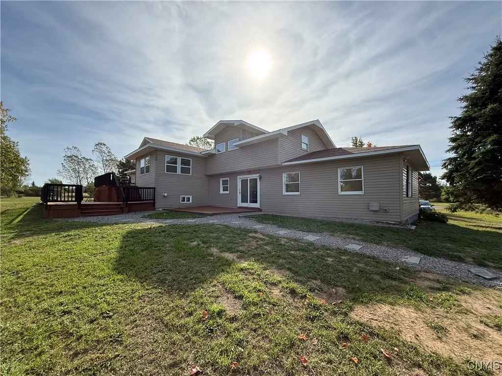 22727 Swan Road, Watertown Town, New York 13601, Watertown Town, New York 13601, 7 Bedrooms Bedrooms, 14 Rooms Rooms,3 BathroomsBathrooms,Residential,For Sale,22727 Swan Road, Watertown Town, New York 13601,0,S1639705