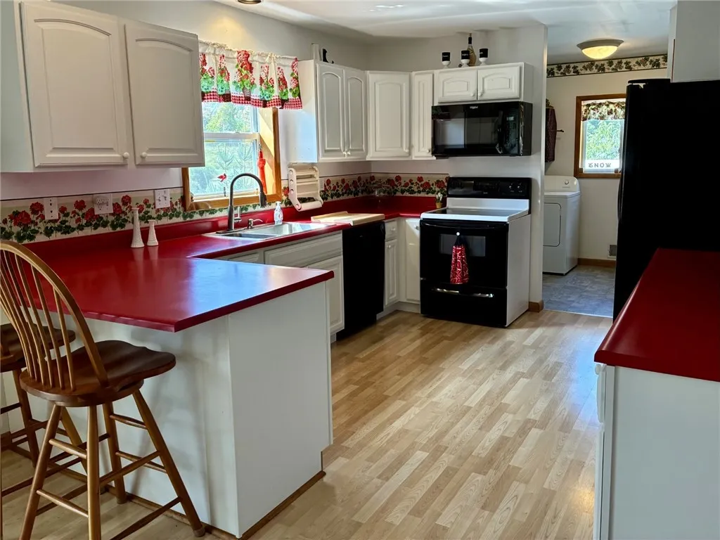 65 South Elm Street, Canisteo, New York 14823, Canisteo, New York 14823, 3 Bedrooms Bedrooms, 7 Rooms Rooms,2 BathroomsBathrooms,Residential,Closed,65 South Elm Street, Canisteo, New York 14823,0,R1639820
