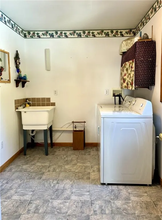 65 South Elm Street, Canisteo, New York 14823, Canisteo, New York 14823, 3 Bedrooms Bedrooms, 7 Rooms Rooms,2 BathroomsBathrooms,Residential,Closed,65 South Elm Street, Canisteo, New York 14823,0,R1639820