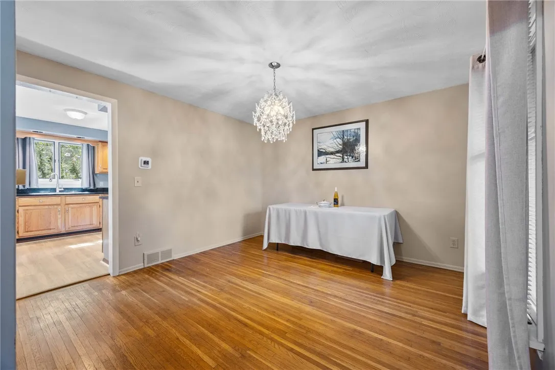 25 Cherry Creek Lane, Greece, New York 14626, Greece, New York 14626, 4 Bedrooms Bedrooms, 10 Rooms Rooms,2 BathroomsBathrooms,Residential,For Sale,25 Cherry Creek Lane, Greece, New York 14626,0,R1639544