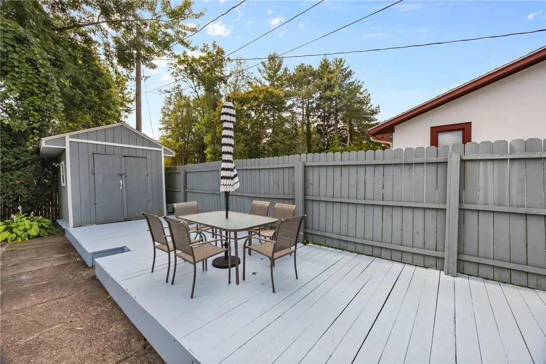 25 Cherry Creek Lane, Greece, New York 14626, Greece, New York 14626, 4 Bedrooms Bedrooms, 10 Rooms Rooms,2 BathroomsBathrooms,Residential,For Sale,25 Cherry Creek Lane, Greece, New York 14626,0,R1639544