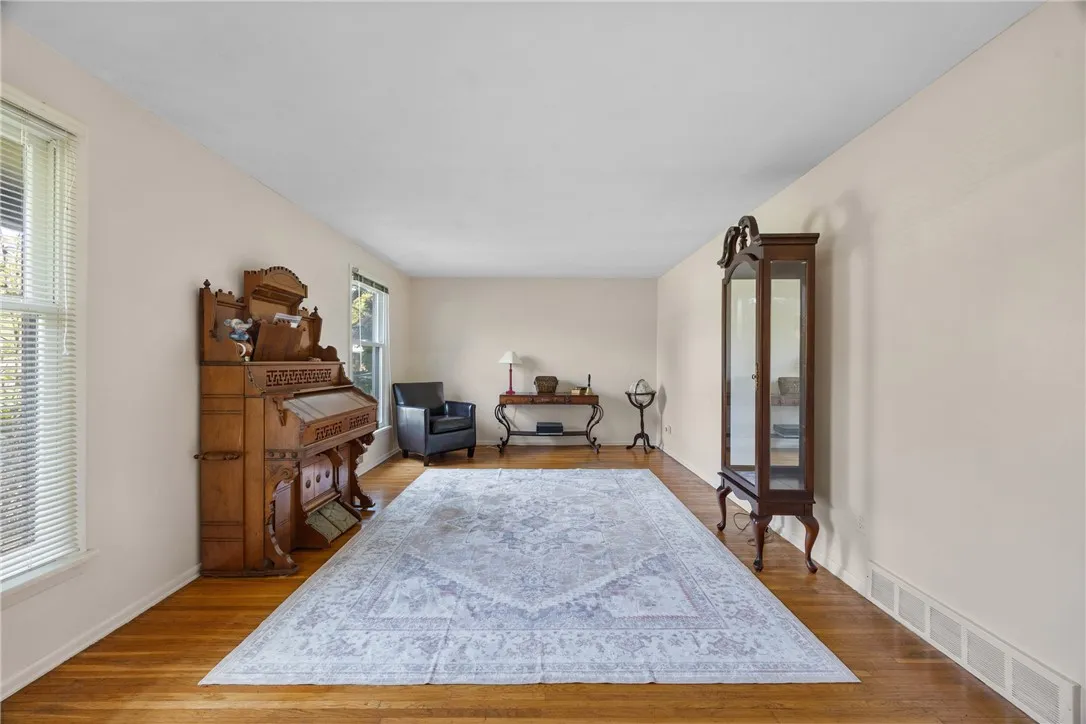 25 Cherry Creek Lane, Greece, New York 14626, Greece, New York 14626, 4 Bedrooms Bedrooms, 10 Rooms Rooms,2 BathroomsBathrooms,Residential,For Sale,25 Cherry Creek Lane, Greece, New York 14626,0,R1639544