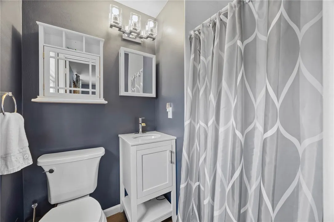 25 Cherry Creek Lane, Greece, New York 14626, Greece, New York 14626, 4 Bedrooms Bedrooms, 10 Rooms Rooms,2 BathroomsBathrooms,Residential,For Sale,25 Cherry Creek Lane, Greece, New York 14626,0,R1639544