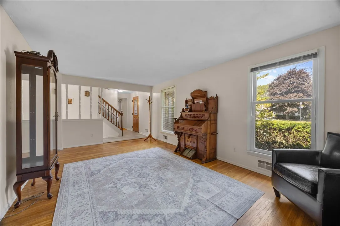 25 Cherry Creek Lane, Greece, New York 14626, Greece, New York 14626, 4 Bedrooms Bedrooms, 10 Rooms Rooms,2 BathroomsBathrooms,Residential,For Sale,25 Cherry Creek Lane, Greece, New York 14626,0,R1639544