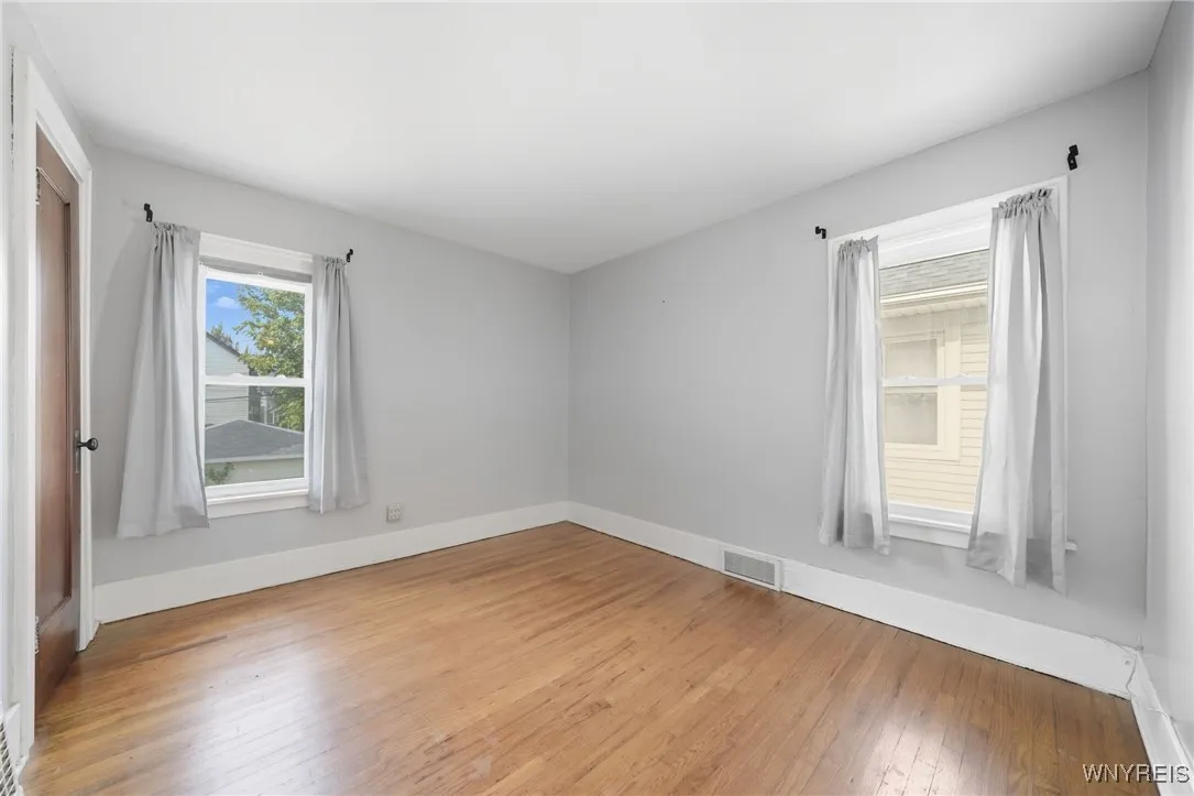 116 Melrose Street, Buffalo, New York 14220, Buffalo, New York 14220, 4 Bedrooms Bedrooms, ,2 BathroomsBathrooms,Residential,For Sale,116 Melrose Street, Buffalo, New York 14220,0,B1639822