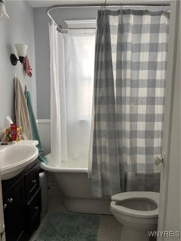 15 Stratford Road, Buffalo, New York 14216, Buffalo, New York 14216, 3 Bedrooms Bedrooms, 7 Rooms Rooms,1 BathroomBathrooms,Residential Lease,For Rent,15 Stratford Road, Buffalo, New York 14216,0,B1639894