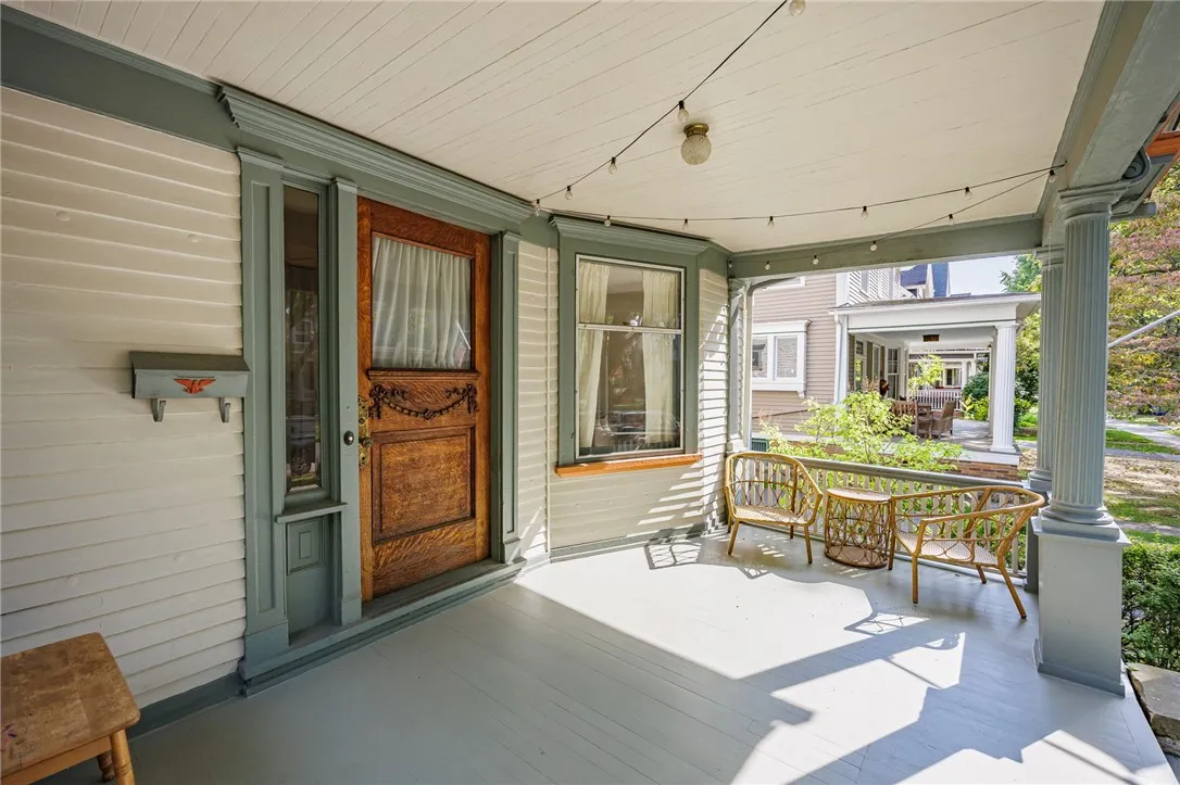 90 Dartmouth Street, Rochester, New York 14607, Rochester, New York 14607, 4 Bedrooms Bedrooms, 11 Rooms Rooms,2 BathroomsBathrooms,Residential Lease,For Rent,90 Dartmouth Street, Rochester, New York 14607,0,R1639786