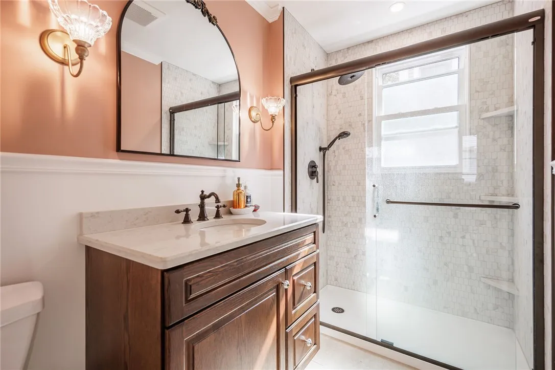 90 Dartmouth Street, Rochester, New York 14607, Rochester, New York 14607, 4 Bedrooms Bedrooms, 11 Rooms Rooms,2 BathroomsBathrooms,Residential Lease,For Rent,90 Dartmouth Street, Rochester, New York 14607,0,R1639786