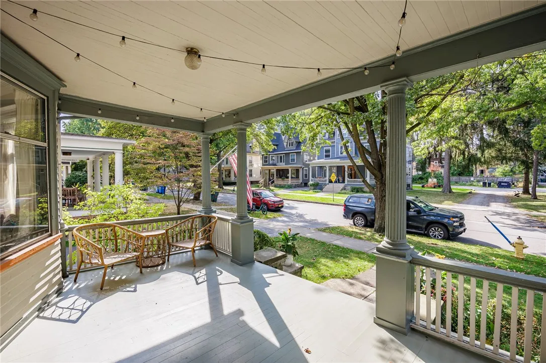 90 Dartmouth Street, Rochester, New York 14607, Rochester, New York 14607, 4 Bedrooms Bedrooms, 11 Rooms Rooms,2 BathroomsBathrooms,Residential Lease,For Rent,90 Dartmouth Street, Rochester, New York 14607,0,R1639786