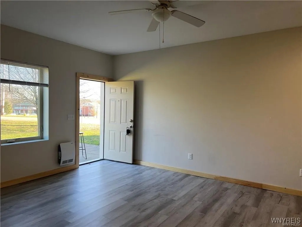 15 Commerce Drive 1, Concord, New York 14141, Concord, New York 14141, 1 Bedroom Bedrooms, 3 Rooms Rooms,1 BathroomBathrooms,Residential Lease,Closed,15 Commerce Drive 1, Concord, New York 14141,0,B1639821