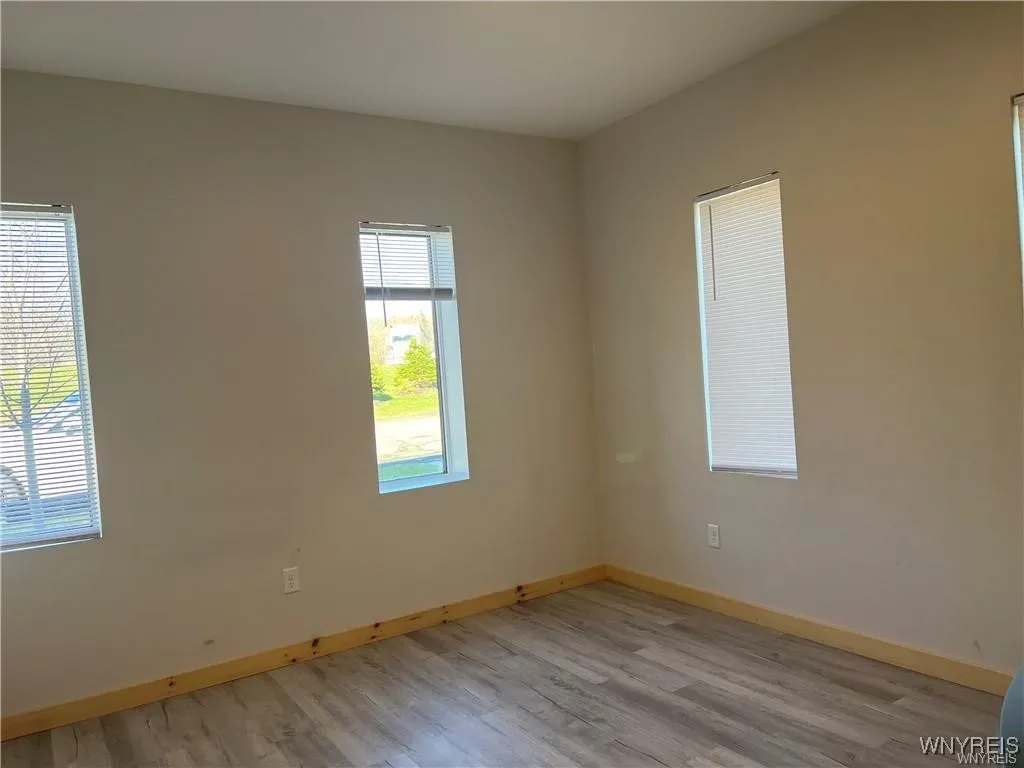 15 Commerce Drive 1, Concord, New York 14141, Concord, New York 14141, 1 Bedroom Bedrooms, 3 Rooms Rooms,1 BathroomBathrooms,Residential Lease,Closed,15 Commerce Drive 1, Concord, New York 14141,0,B1639821