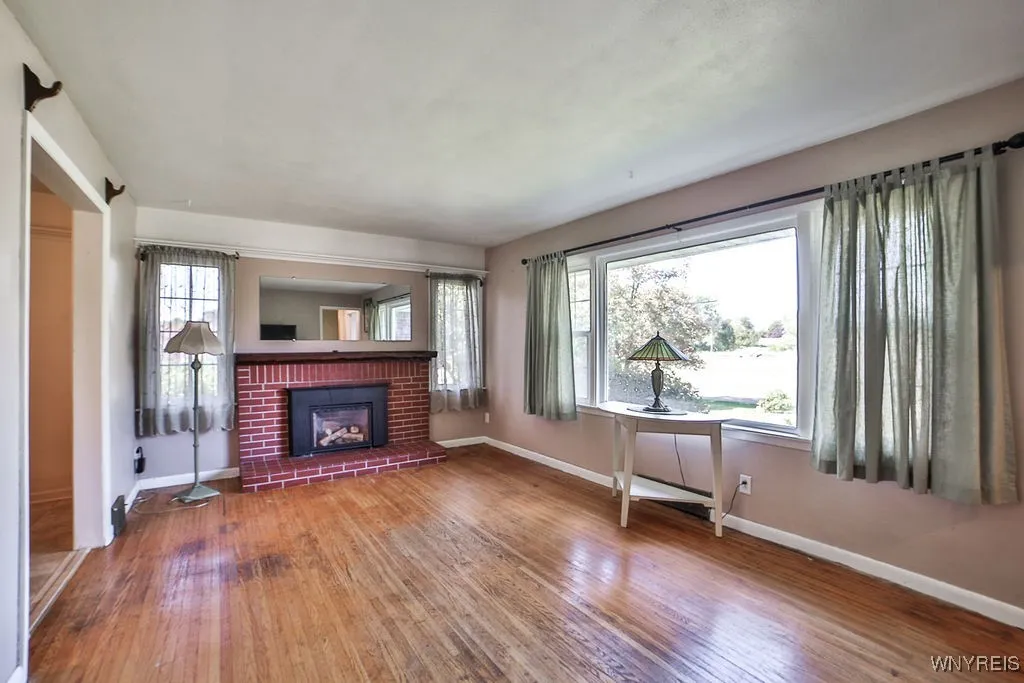 3965 Sowles Road, Hamburg, New York 14075, Hamburg, New York 14075, 4 Bedrooms Bedrooms, 9 Rooms Rooms,2 BathroomsBathrooms,Residential,Closed,3965 Sowles Road, Hamburg, New York 14075,0,B1638349