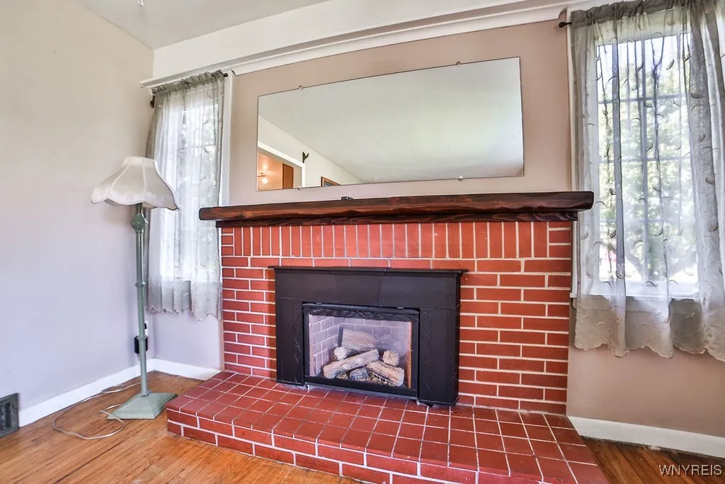 3965 Sowles Road, Hamburg, New York 14075, Hamburg, New York 14075, 4 Bedrooms Bedrooms, 9 Rooms Rooms,2 BathroomsBathrooms,Residential,For Sale,3965 Sowles Road, Hamburg, New York 14075,0,B1638349
