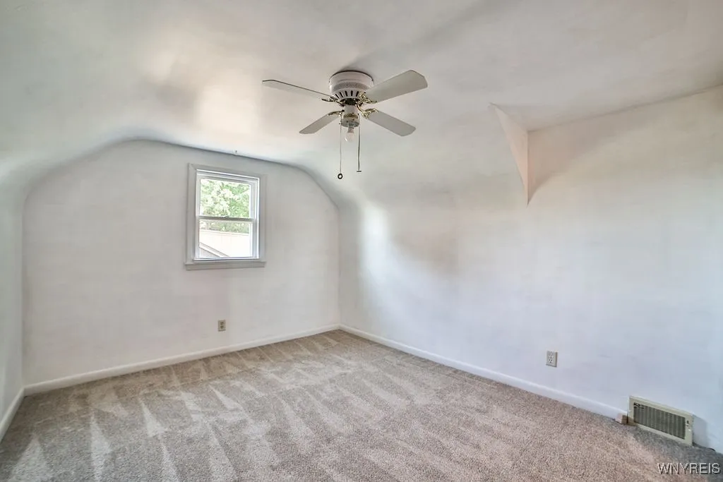 3965 Sowles Road, Hamburg, New York 14075, Hamburg, New York 14075, 4 Bedrooms Bedrooms, 9 Rooms Rooms,2 BathroomsBathrooms,Residential,Closed,3965 Sowles Road, Hamburg, New York 14075,0,B1638349