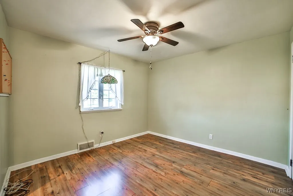 3965 Sowles Road, Hamburg, New York 14075, Hamburg, New York 14075, 4 Bedrooms Bedrooms, 9 Rooms Rooms,2 BathroomsBathrooms,Residential,For Sale,3965 Sowles Road, Hamburg, New York 14075,0,B1638349