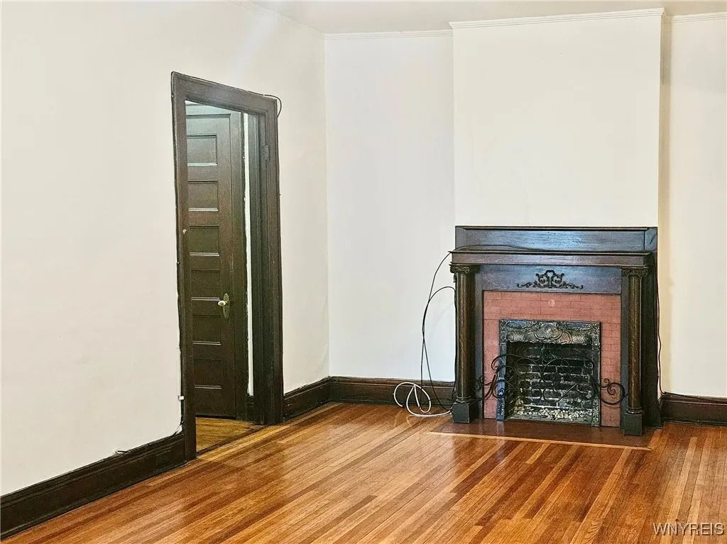 242 Bryant Street 2b, Buffalo, New York 14222, Buffalo, New York 14222, 2 Bedrooms Bedrooms, 5 Rooms Rooms,1 BathroomBathrooms,Residential Lease,For Rent,242 Bryant Street 2b, Buffalo, New York 14222,0,B1639833