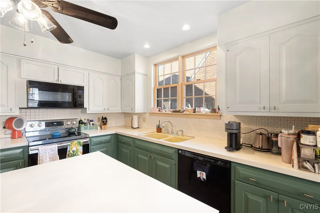 514 Sedgwick Drive, Syracuse, New York 13203, Syracuse, New York 13203, 3 Bedrooms Bedrooms, 12 Rooms Rooms,2 BathroomsBathrooms,Residential,For Sale,514 Sedgwick Drive, Syracuse, New York 13203,0,S1639617