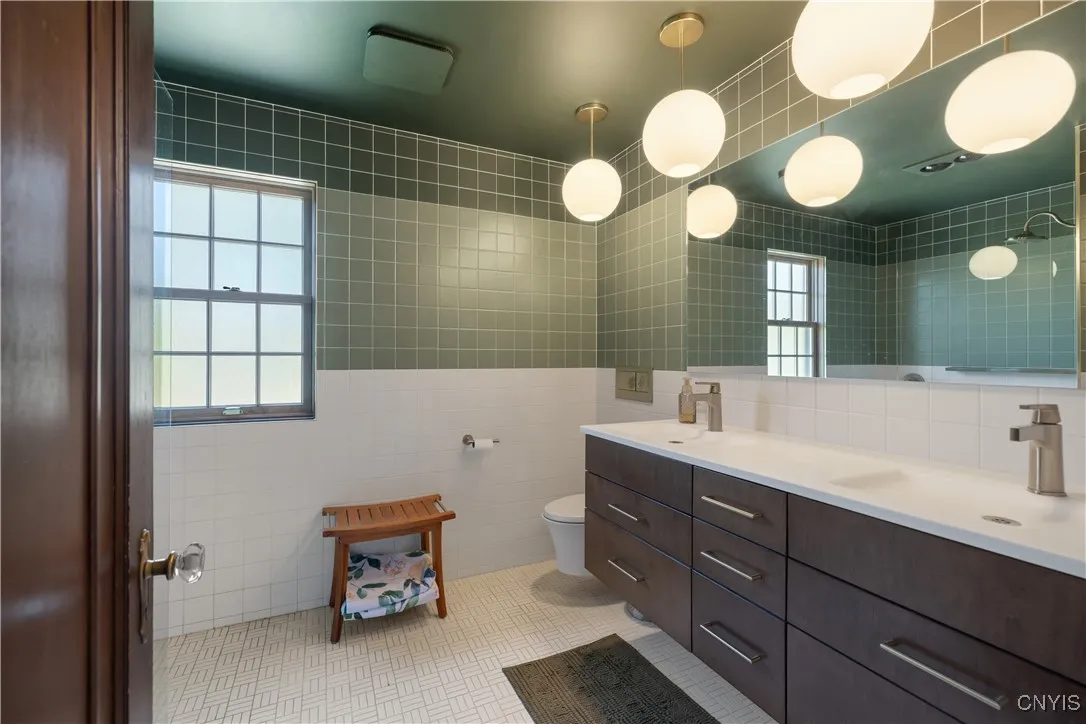 514 Sedgwick Drive, Syracuse, New York 13203, Syracuse, New York 13203, 3 Bedrooms Bedrooms, 12 Rooms Rooms,2 BathroomsBathrooms,Residential,For Sale,514 Sedgwick Drive, Syracuse, New York 13203,0,S1639617