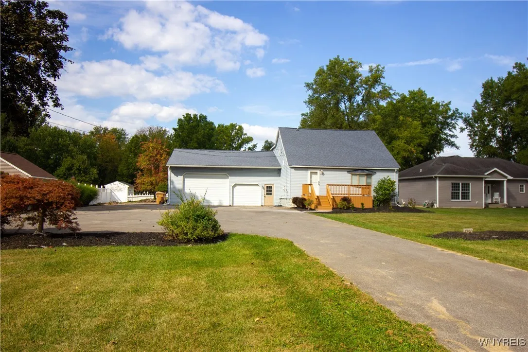 1290 Como Park Boulevard, Cheektowaga, New York 14, Cheektowaga, New York 14043, 4 Bedrooms Bedrooms, 7 Rooms Rooms,2 BathroomsBathrooms,Residential,Closed,1290 Como Park Boulevard, Cheektowaga, New York 14,0,B1639608