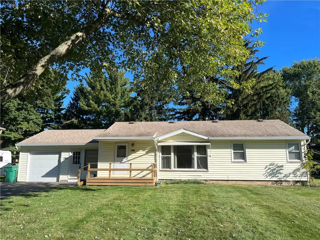 788 Embury Road, Penfield, New York 14526, Penfield, New York 14526, 2 Bedrooms Bedrooms, 6 Rooms Rooms,1 BathroomBathrooms,Residential,Closed,788 Embury Road, Penfield, New York 14526,0,R1639446