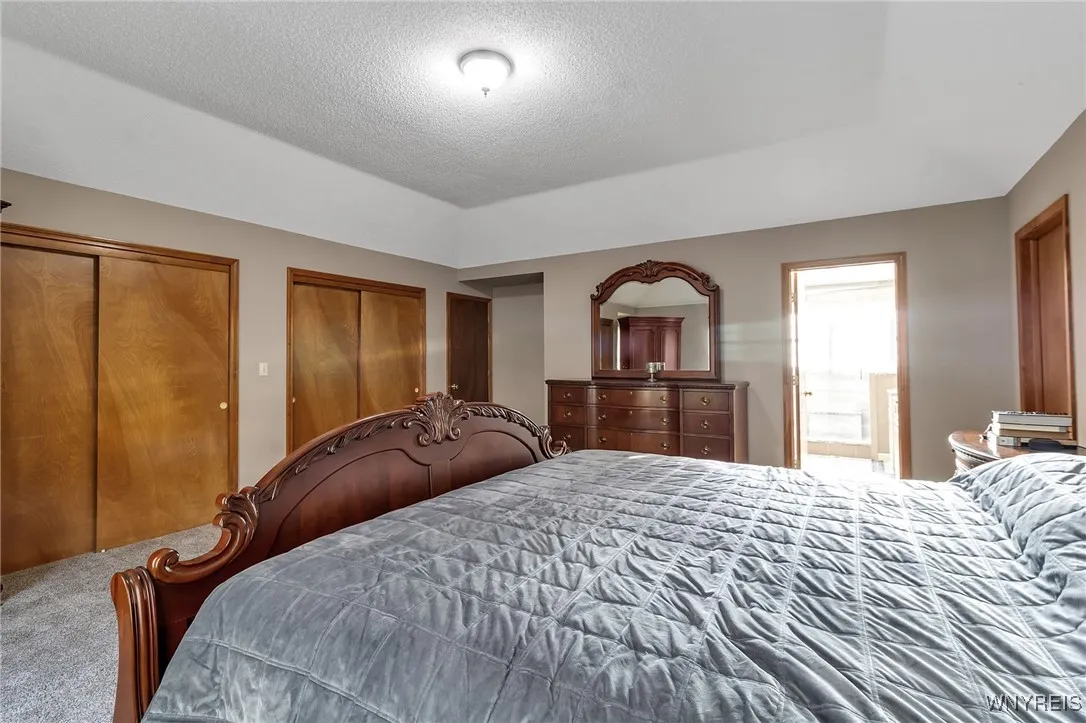 5559 Via Marina, Clarence, New York 14221, Clarence, New York 14221, 4 Bedrooms Bedrooms, 11 Rooms Rooms,2 BathroomsBathrooms,Residential,For Sale,5559 Via Marina, Clarence, New York 14221,0,B1636984
