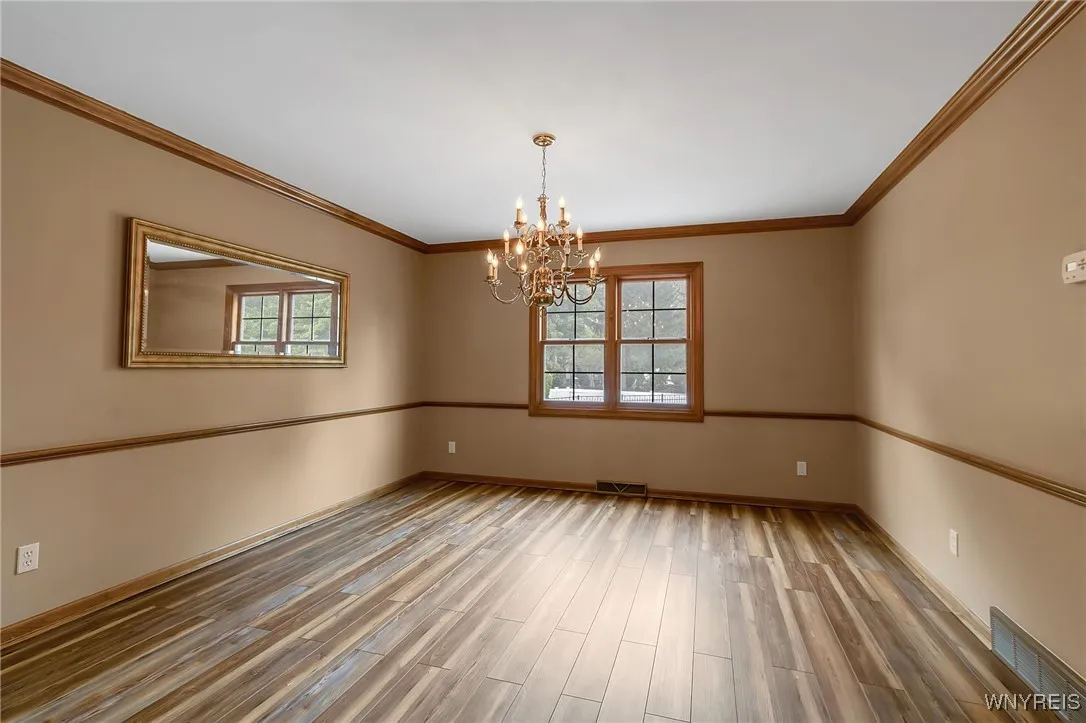 5559 Via Marina, Clarence, New York 14221, Clarence, New York 14221, 4 Bedrooms Bedrooms, 11 Rooms Rooms,2 BathroomsBathrooms,Residential,For Sale,5559 Via Marina, Clarence, New York 14221,0,B1636984