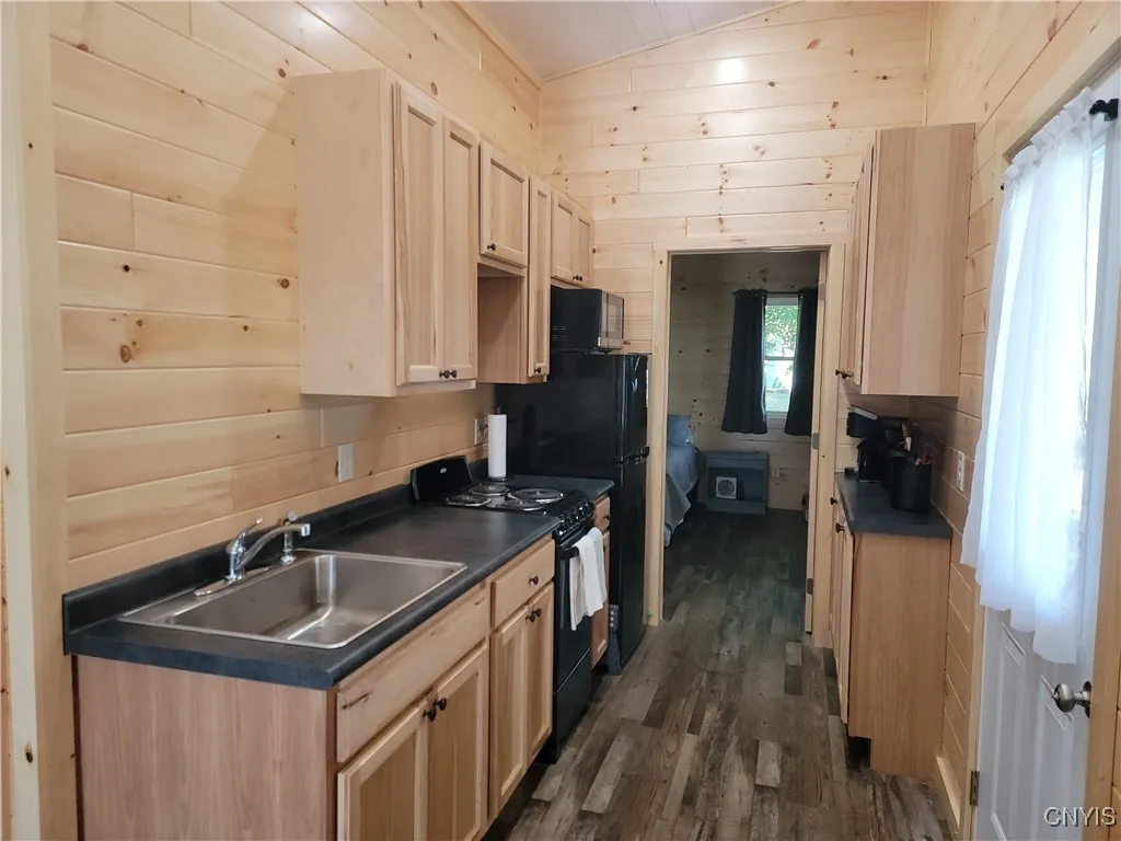 9356 County Route 125, Lyme, New York 13622, Lyme, New York 13622, 1 Bedroom Bedrooms, 4 Rooms Rooms,1 BathroomBathrooms,Residential,Closed,9356 County Route 125, Lyme, New York 13622,0,S1639594