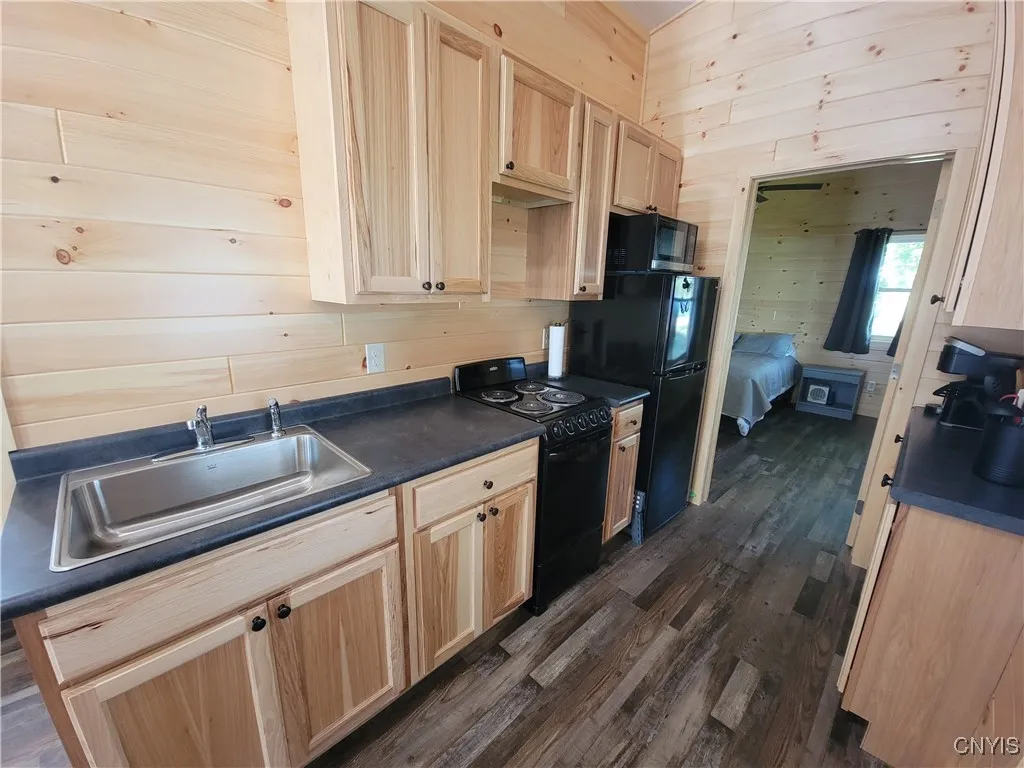 9356 County Route 125, Lyme, New York 13622, Lyme, New York 13622, 1 Bedroom Bedrooms, 4 Rooms Rooms,1 BathroomBathrooms,Residential,Closed,9356 County Route 125, Lyme, New York 13622,0,S1639594