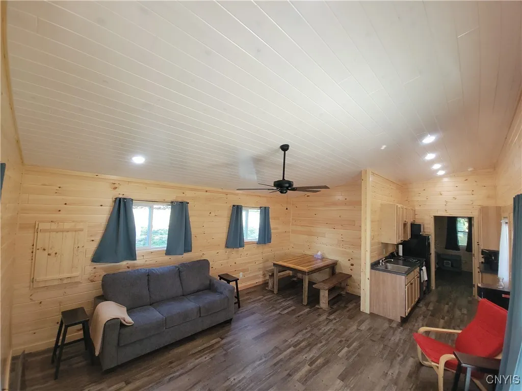 9356 County Route 125, Lyme, New York 13622, Lyme, New York 13622, 1 Bedroom Bedrooms, 4 Rooms Rooms,1 BathroomBathrooms,Residential,Closed,9356 County Route 125, Lyme, New York 13622,0,S1639594