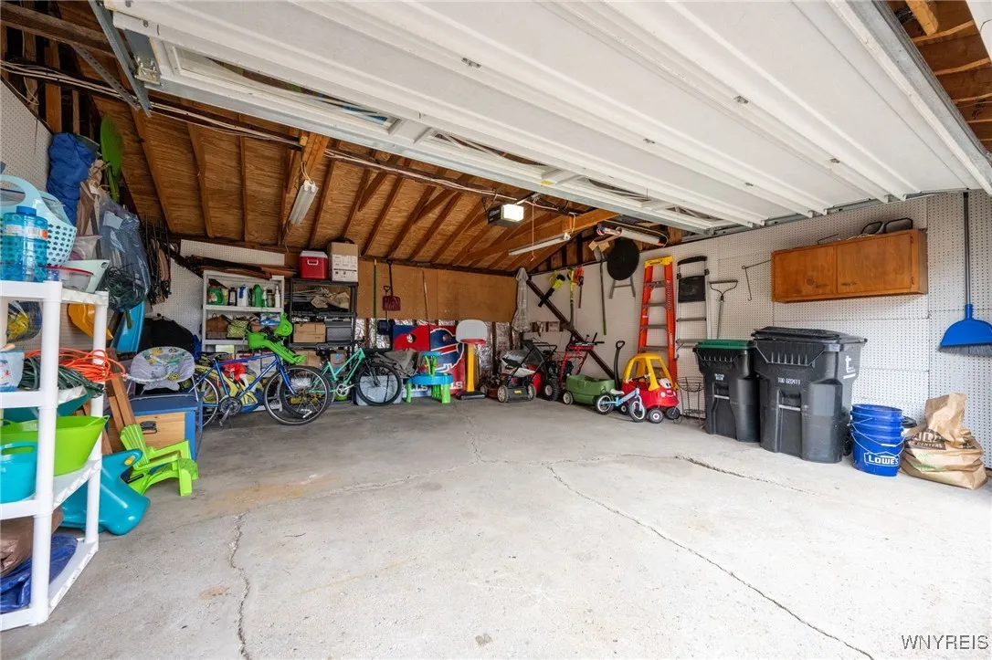 260 Carpenter Avenue, Tonawanda, New York 14223, Tonawanda, New York 14223, 4 Bedrooms Bedrooms, 8 Rooms Rooms,2 BathroomsBathrooms,Residential,Closed,260 Carpenter Avenue, Tonawanda, New York 14223,0,B1639516