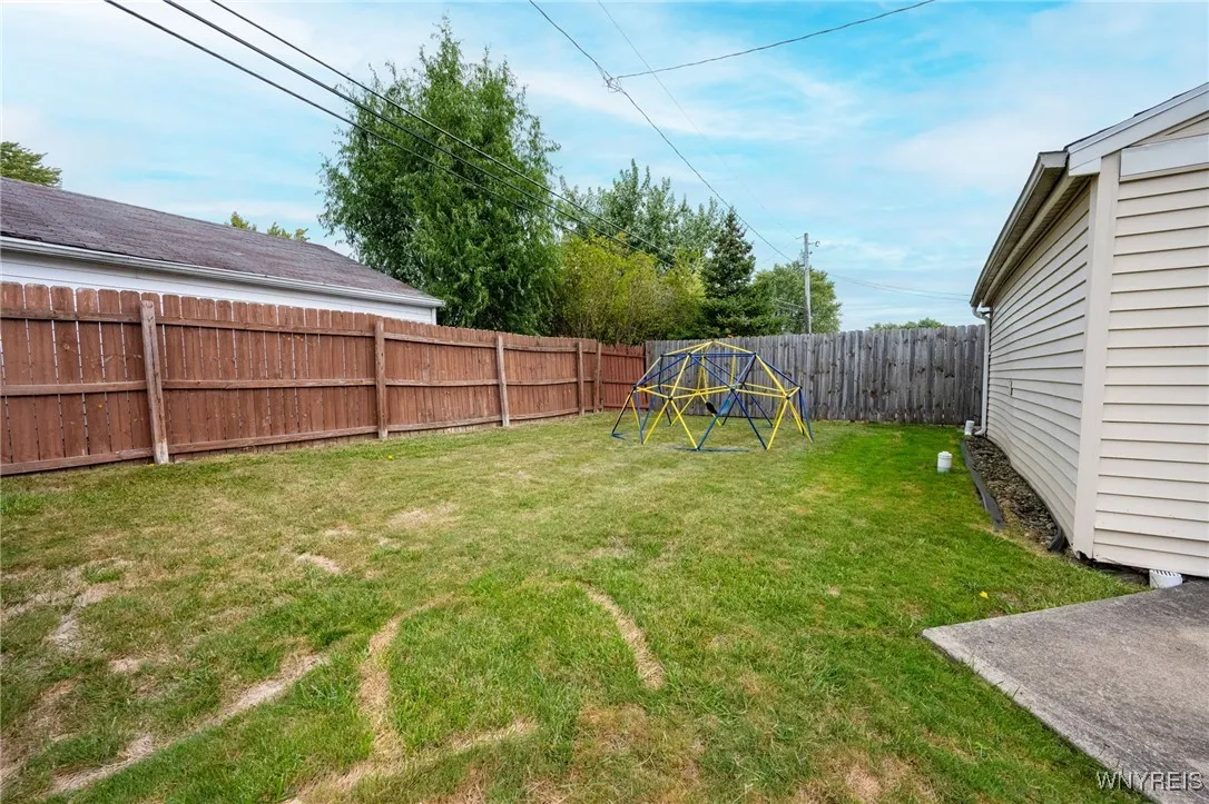 260 Carpenter Avenue, Tonawanda, New York 14223, Tonawanda, New York 14223, 4 Bedrooms Bedrooms, 8 Rooms Rooms,2 BathroomsBathrooms,Residential,Closed,260 Carpenter Avenue, Tonawanda, New York 14223,0,B1639516