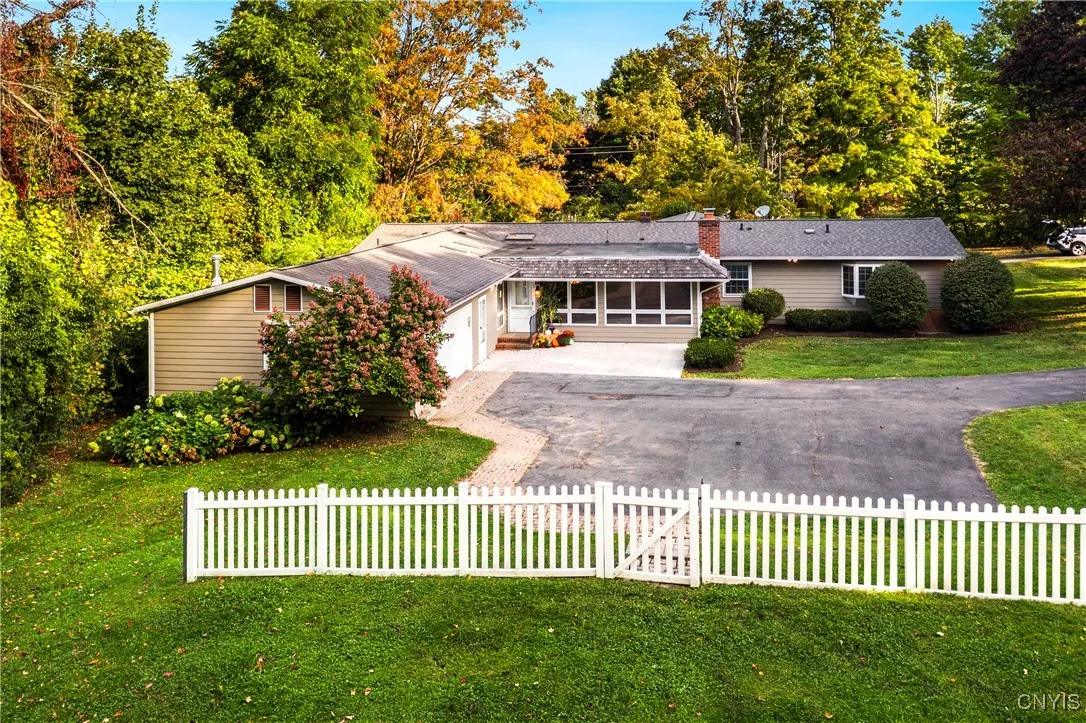 1670 Coon Hill Road, Skaneateles, New York 13152, Skaneateles, New York 13152, 3 Bedrooms Bedrooms, 10 Rooms Rooms,2 BathroomsBathrooms,Residential,For Sale,1670 Coon Hill Road, Skaneateles, New York 13152,0,S1636113