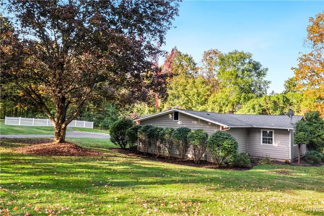 1670 Coon Hill Road, Skaneateles, New York 13152, Skaneateles, New York 13152, 3 Bedrooms Bedrooms, 10 Rooms Rooms,2 BathroomsBathrooms,Residential,For Sale,1670 Coon Hill Road, Skaneateles, New York 13152,0,S1636113