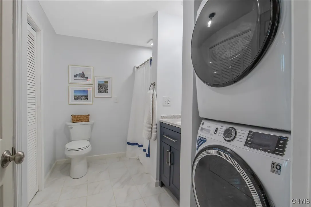 23 Ontario Avenue, Sandy Creek, New York 13142, Sandy Creek, New York 13142, 4 Bedrooms Bedrooms, 8 Rooms Rooms,2 BathroomsBathrooms,Residential,For Sale,23 Ontario Avenue, Sandy Creek, New York 13142,0,S1638217