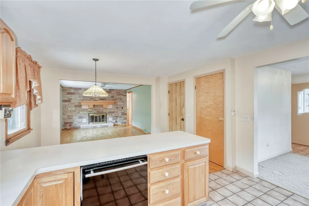 108 Fox Hall Drive, Irondequoit, New York 14609, Irondequoit, New York 14609, 3 Bedrooms Bedrooms, 6 Rooms Rooms,2 BathroomsBathrooms,Residential,Closed,108 Fox Hall Drive, Irondequoit, New York 14609,0,R1639969