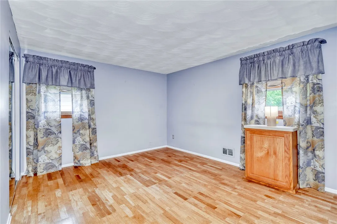 108 Fox Hall Drive, Irondequoit, New York 14609, Irondequoit, New York 14609, 3 Bedrooms Bedrooms, 6 Rooms Rooms,2 BathroomsBathrooms,Residential,Closed,108 Fox Hall Drive, Irondequoit, New York 14609,0,R1639969