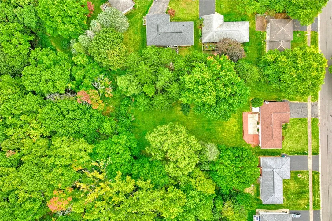 108 Fox Hall Drive, Irondequoit, New York 14609, Irondequoit, New York 14609, 3 Bedrooms Bedrooms, 6 Rooms Rooms,2 BathroomsBathrooms,Residential,Closed,108 Fox Hall Drive, Irondequoit, New York 14609,0,R1639969