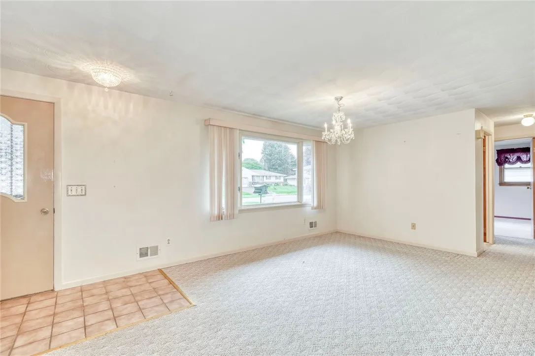 108 Fox Hall Drive, Irondequoit, New York 14609, Irondequoit, New York 14609, 3 Bedrooms Bedrooms, 6 Rooms Rooms,2 BathroomsBathrooms,Residential,Closed,108 Fox Hall Drive, Irondequoit, New York 14609,0,R1639969