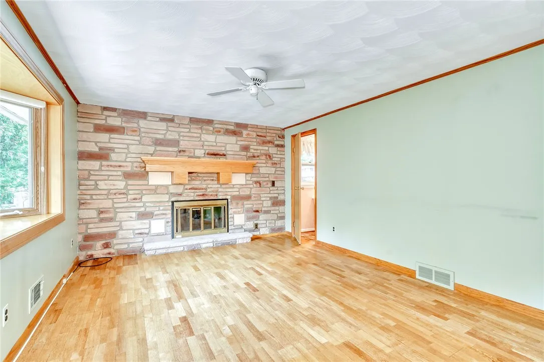 108 Fox Hall Drive, Irondequoit, New York 14609, Irondequoit, New York 14609, 3 Bedrooms Bedrooms, 6 Rooms Rooms,2 BathroomsBathrooms,Residential,Closed,108 Fox Hall Drive, Irondequoit, New York 14609,0,R1639969