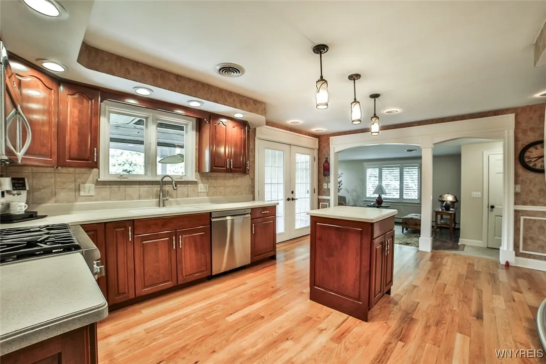 100 Countryside Lane, Amherst, New York 14221, Amherst, New York 14221, 4 Bedrooms Bedrooms, 9 Rooms Rooms,2 BathroomsBathrooms,Residential,For Sale,100 Countryside Lane, Amherst, New York 14221,0,B1639370