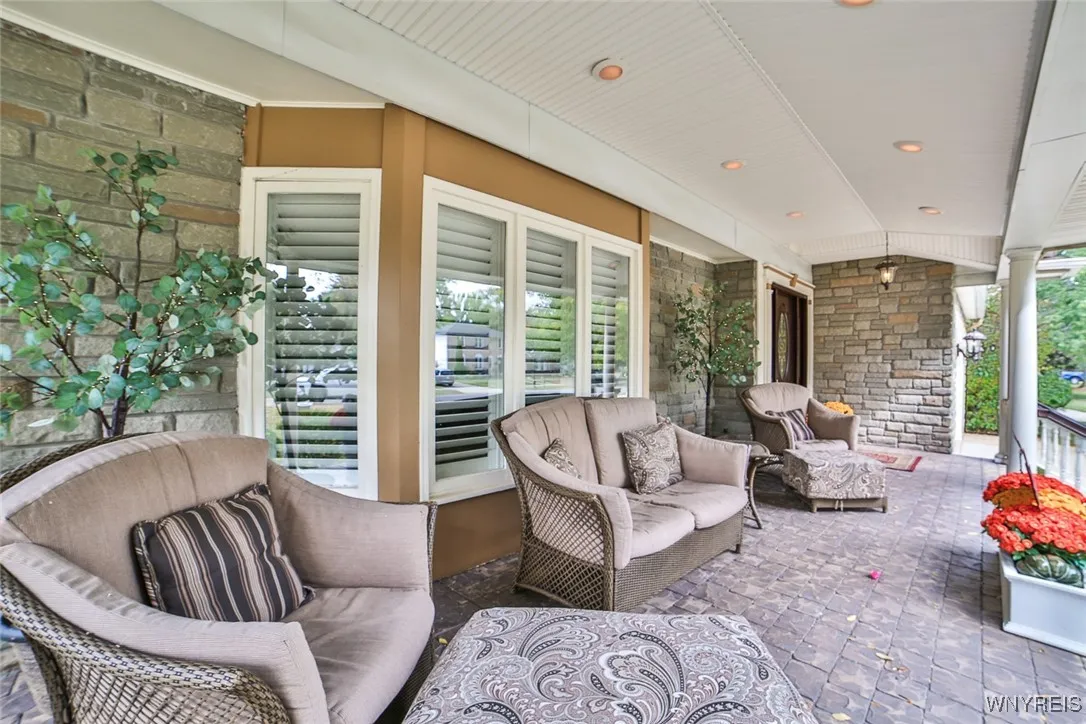100 Countryside Lane, Amherst, New York 14221, Amherst, New York 14221, 4 Bedrooms Bedrooms, 9 Rooms Rooms,2 BathroomsBathrooms,Residential,For Sale,100 Countryside Lane, Amherst, New York 14221,0,B1639370