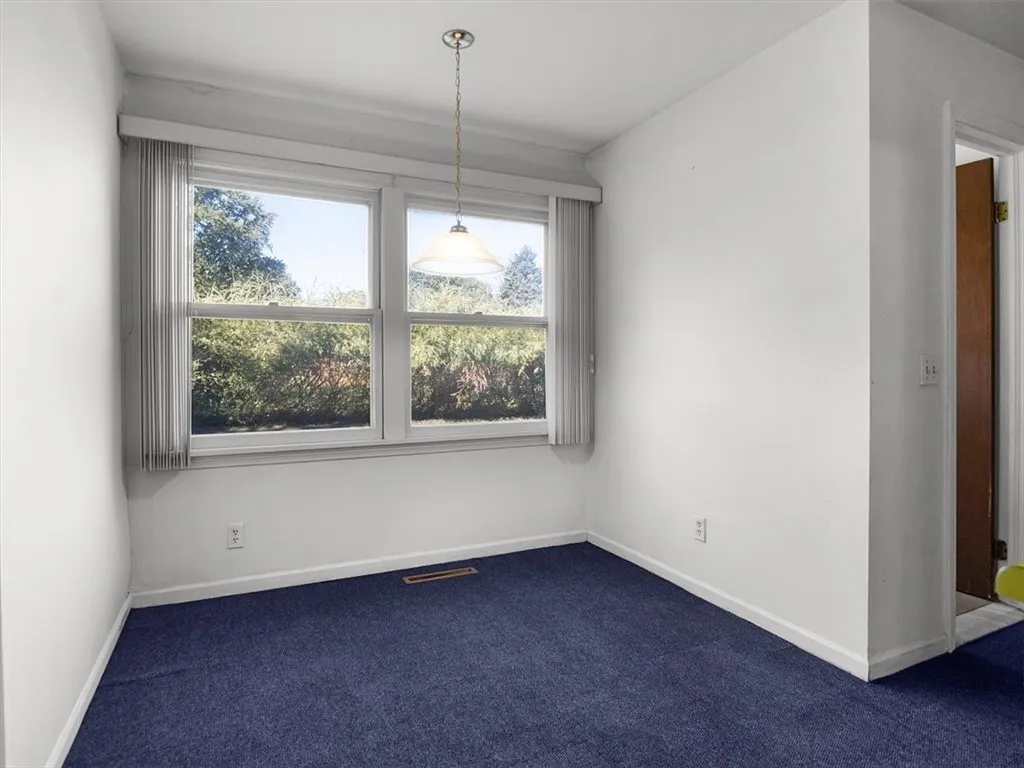 629 Bending Bough Drive, Webster, New York 14580, Webster, New York 14580, 3 Bedrooms Bedrooms, 3 Rooms Rooms,1 BathroomBathrooms,Residential,Closed,629 Bending Bough Drive, Webster, New York 14580,0,R1633241