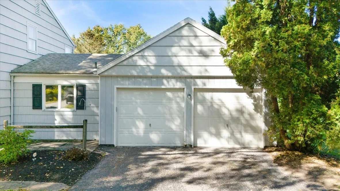 629 Bending Bough Drive, Webster, New York 14580, Webster, New York 14580, 3 Bedrooms Bedrooms, 3 Rooms Rooms,1 BathroomBathrooms,Residential,Closed,629 Bending Bough Drive, Webster, New York 14580,0,R1633241