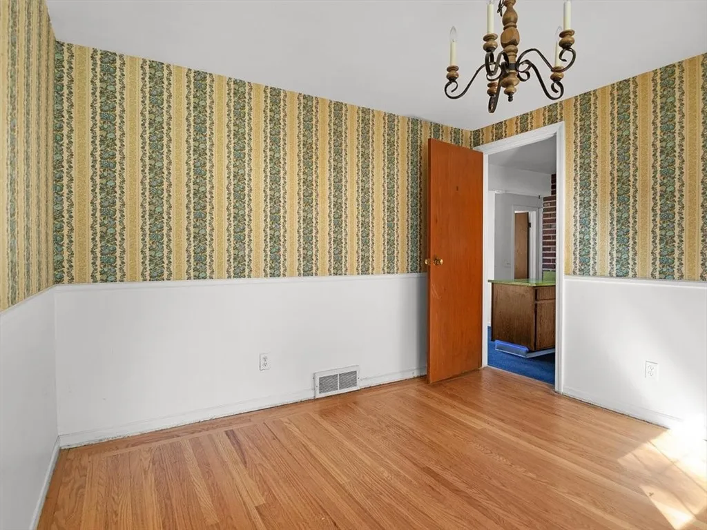 629 Bending Bough Drive, Webster, New York 14580, Webster, New York 14580, 3 Bedrooms Bedrooms, 3 Rooms Rooms,1 BathroomBathrooms,Residential,Closed,629 Bending Bough Drive, Webster, New York 14580,0,R1633241