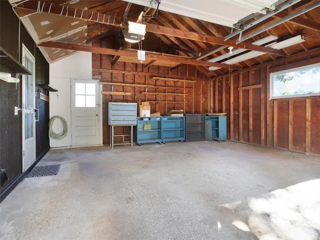 629 Bending Bough Drive, Webster, New York 14580, Webster, New York 14580, 3 Bedrooms Bedrooms, 3 Rooms Rooms,1 BathroomBathrooms,Residential,Closed,629 Bending Bough Drive, Webster, New York 14580,0,R1633241