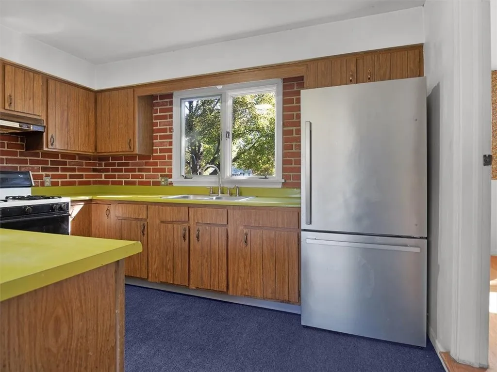 629 Bending Bough Drive, Webster, New York 14580, Webster, New York 14580, 3 Bedrooms Bedrooms, 3 Rooms Rooms,1 BathroomBathrooms,Residential,Closed,629 Bending Bough Drive, Webster, New York 14580,0,R1633241