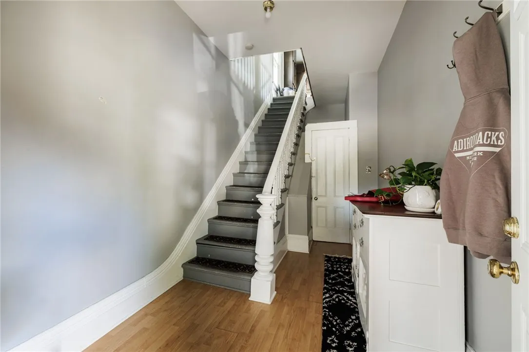 158 North Main Street, Perinton, New York 14450, Perinton, New York 14450, 5 Bedrooms Bedrooms, ,2 BathroomsBathrooms,Residential,Closed,158 North Main Street, Perinton, New York 14450,0,R1639420