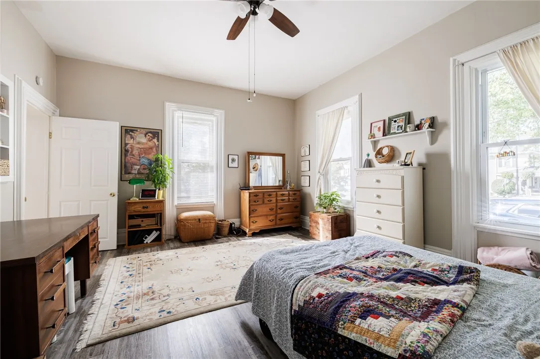 158 North Main Street, Perinton, New York 14450, Perinton, New York 14450, 5 Bedrooms Bedrooms, ,2 BathroomsBathrooms,Residential,Closed,158 North Main Street, Perinton, New York 14450,0,R1639420