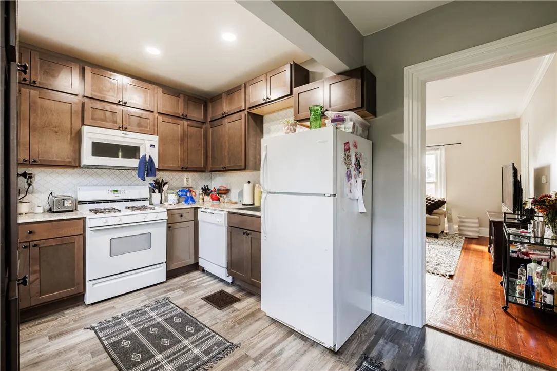 158 North Main Street, Perinton, New York 14450, Perinton, New York 14450, 5 Bedrooms Bedrooms, ,2 BathroomsBathrooms,Residential,Closed,158 North Main Street, Perinton, New York 14450,0,R1639420